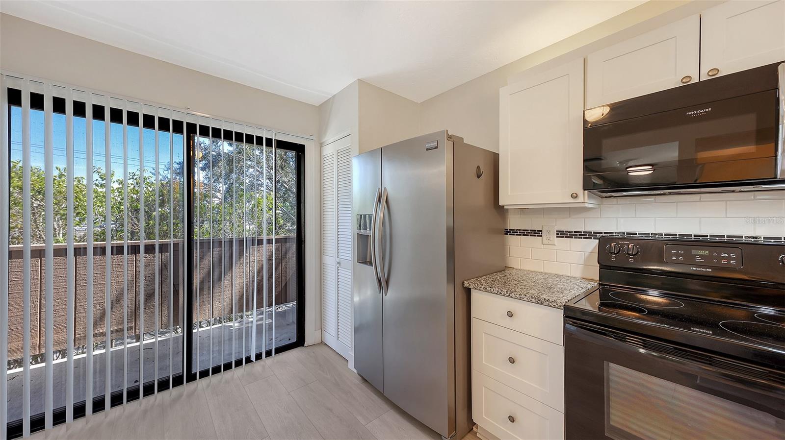 1687 BROOKHOUSE CIR #219