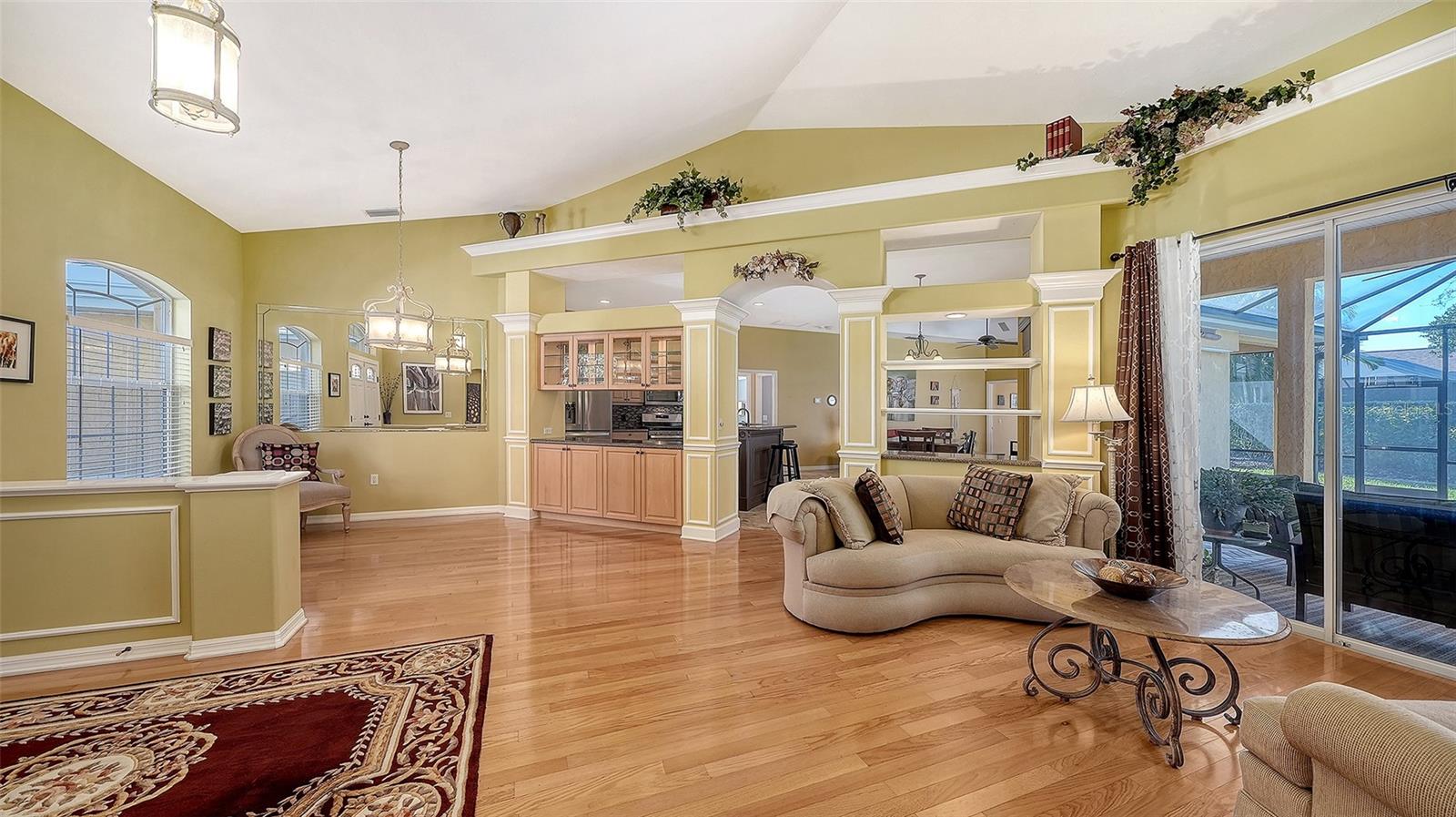 5566 MAGNOLIA TREE TER