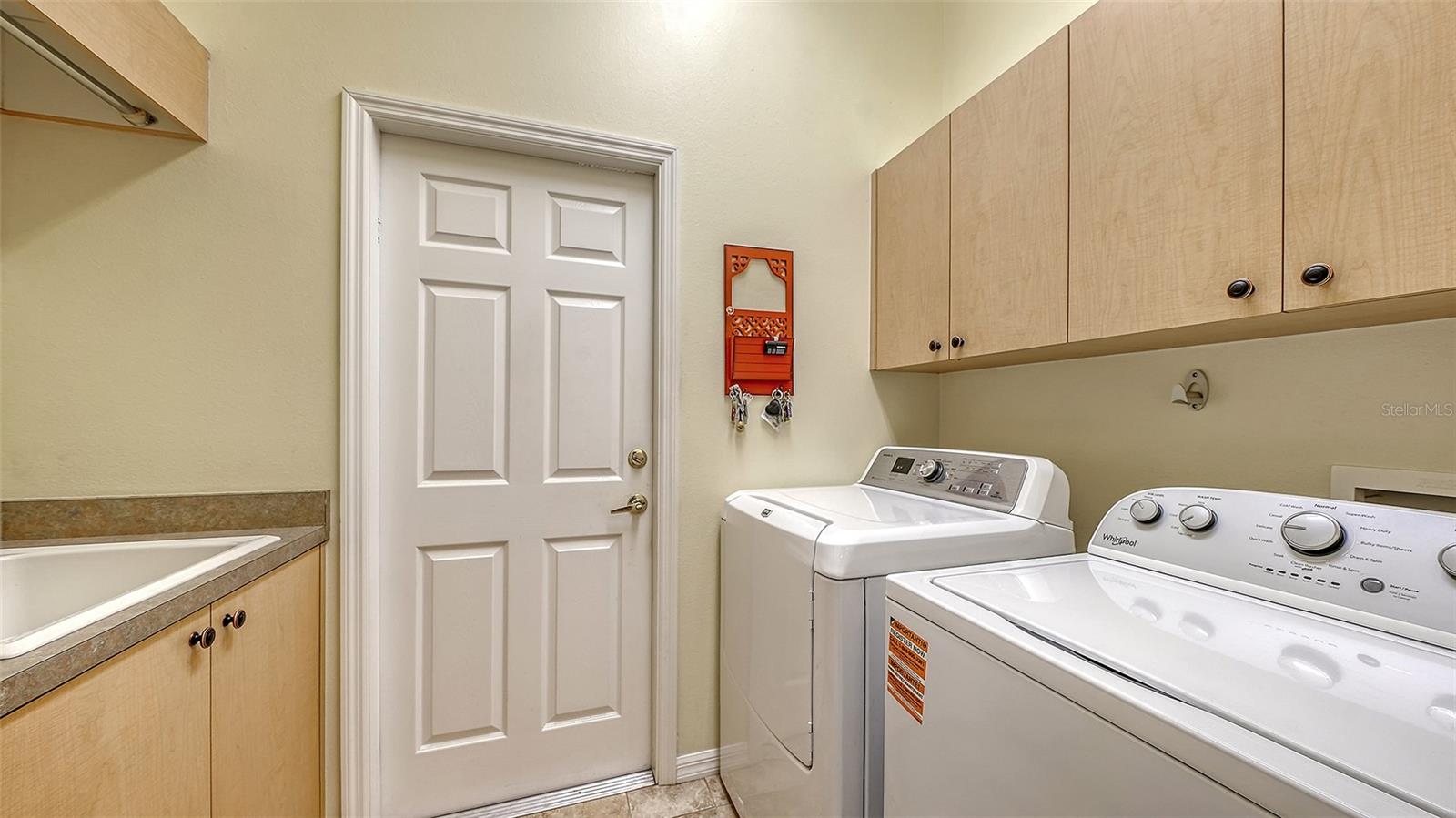 5566 MAGNOLIA TREE TER