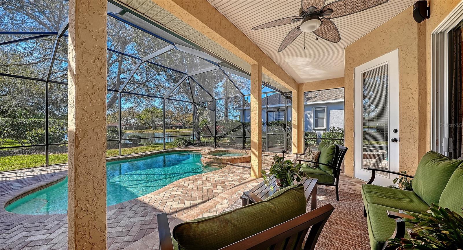 5566 MAGNOLIA TREE TER