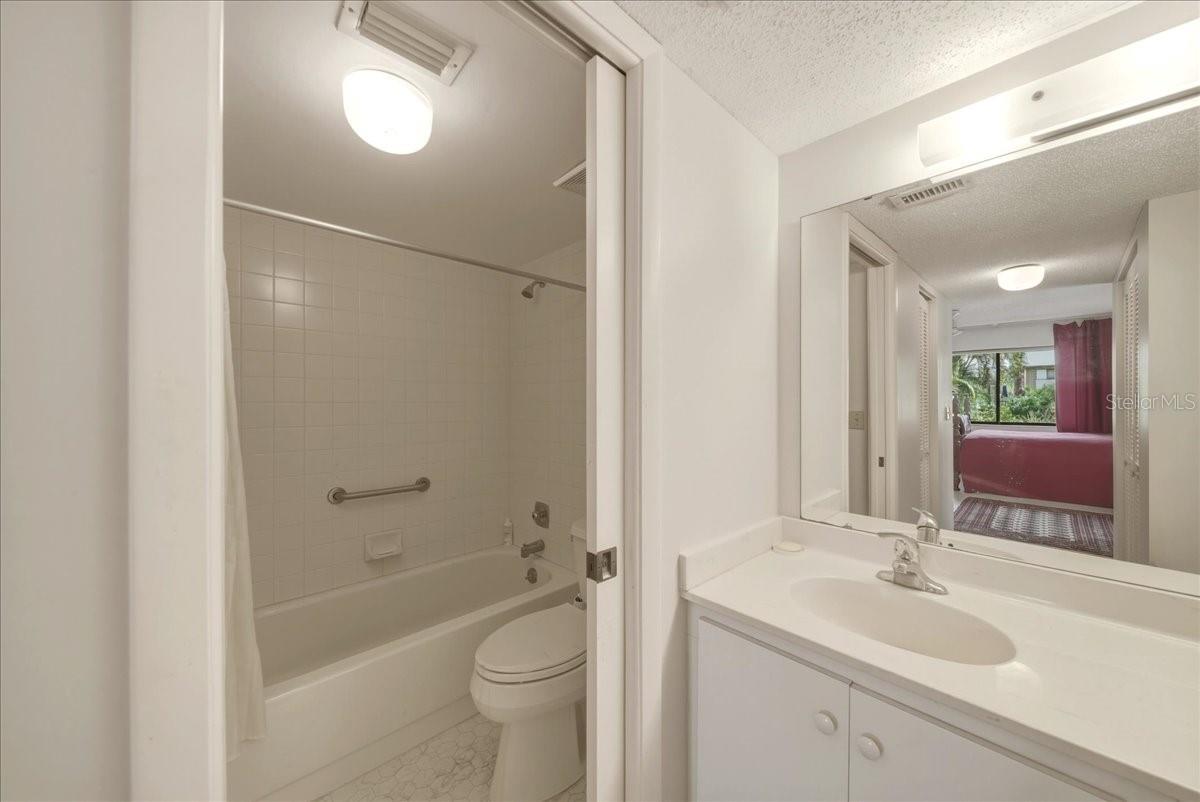 1711 PELICAN COVE RD #341