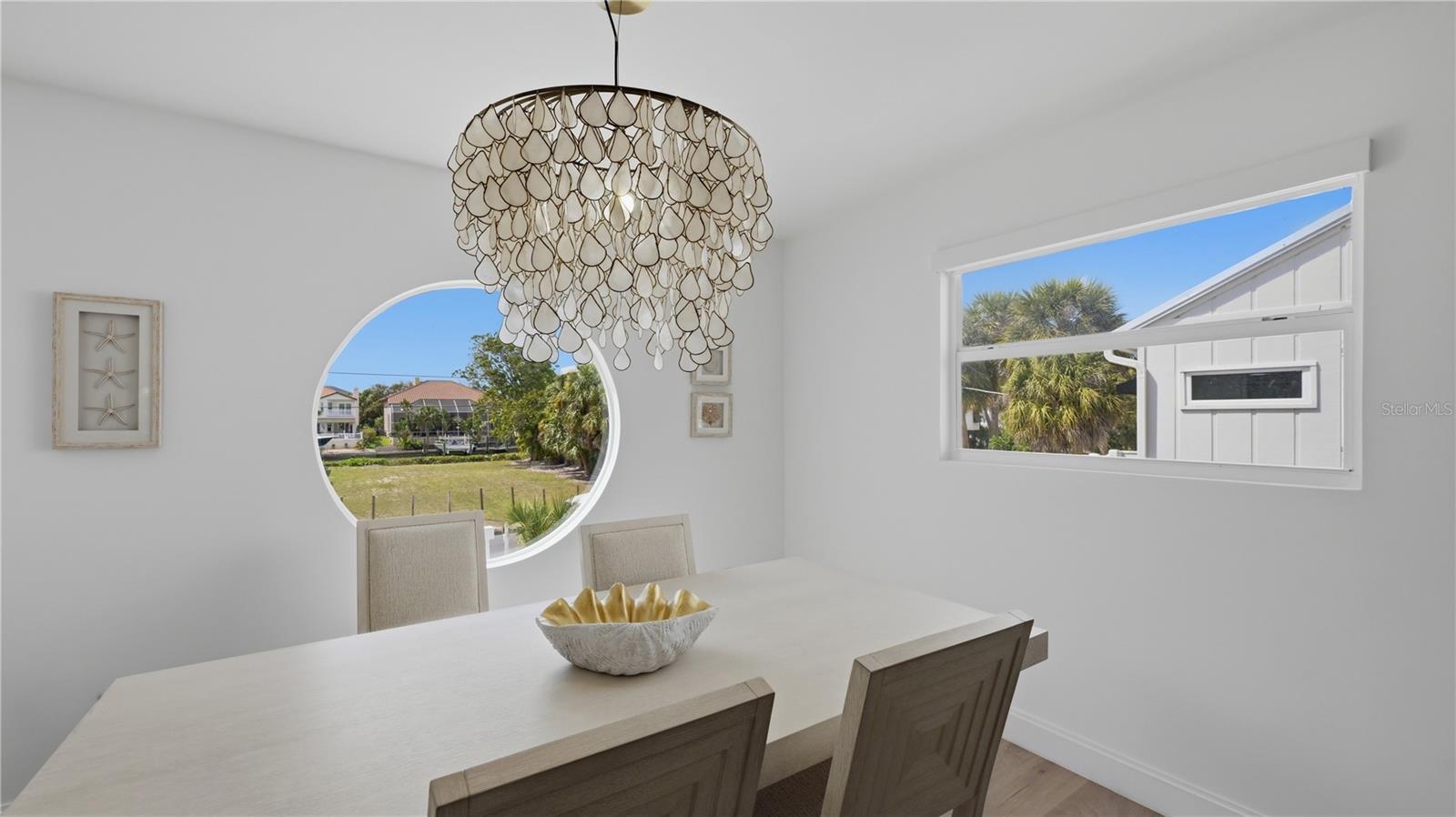 4939 COMMONWEALTH DR