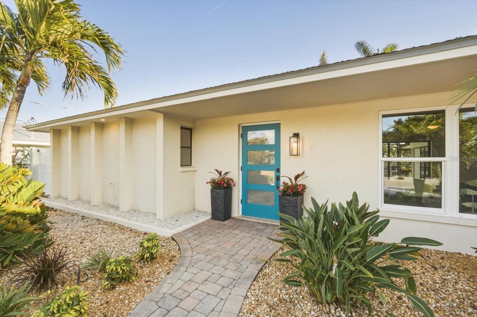 608 GLADSTONE LN