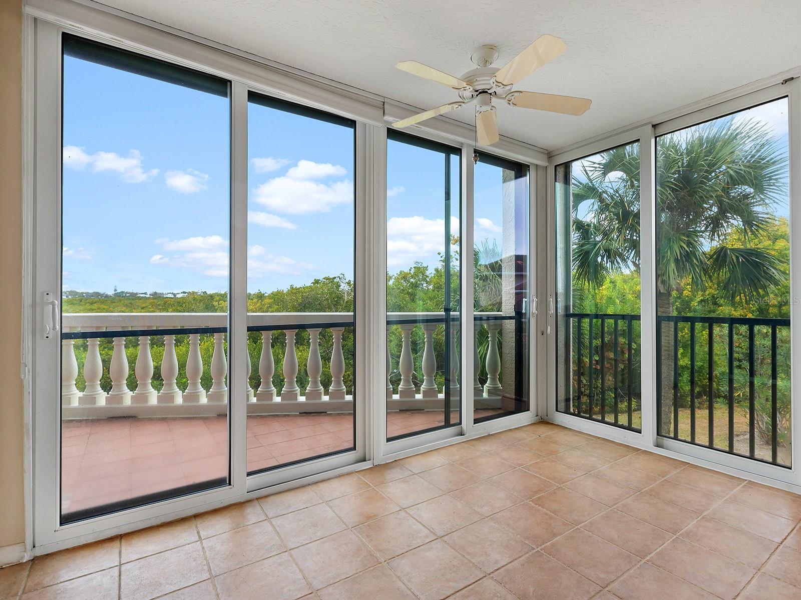 5420 EAGLES POINT CIR #106