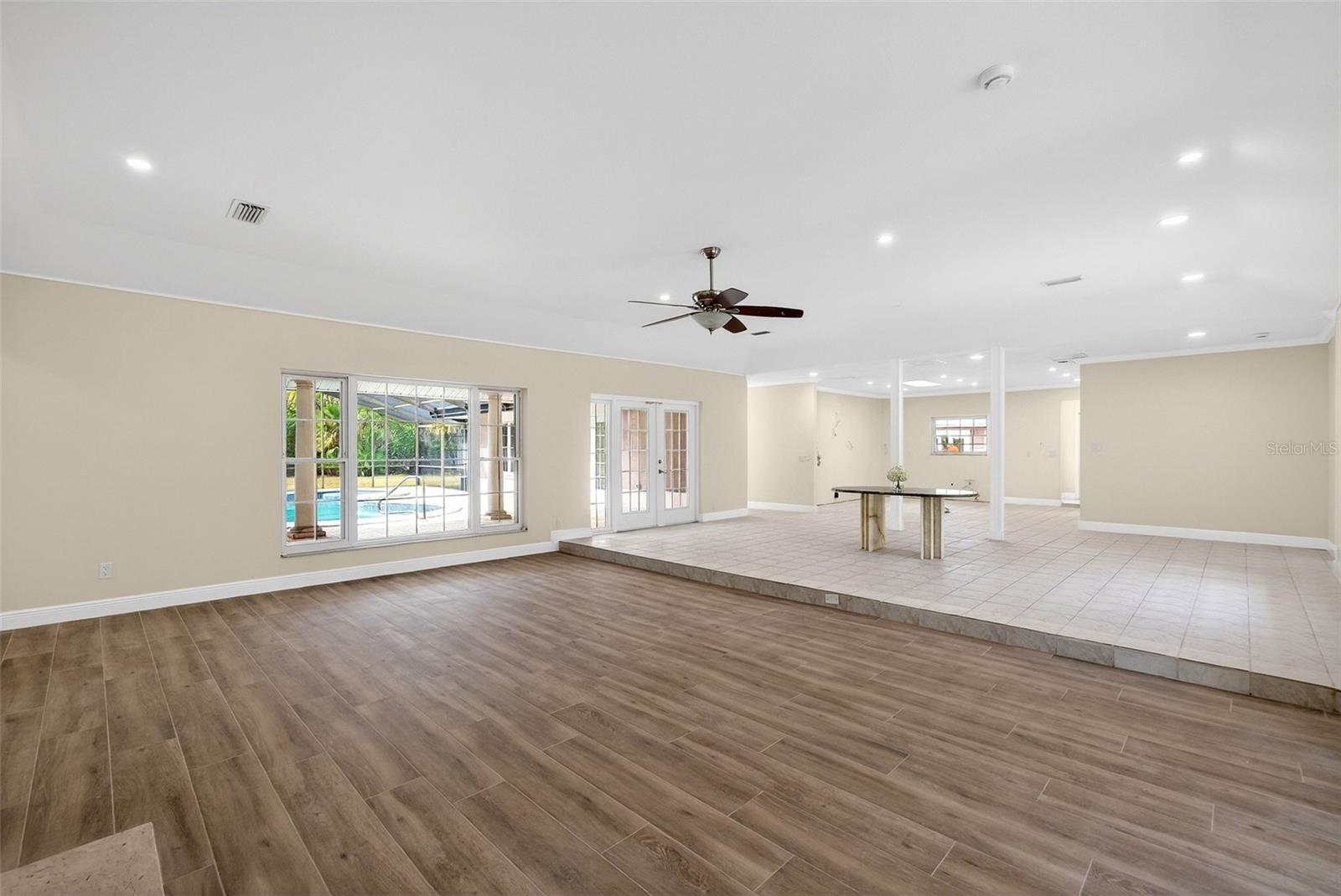 7108 MIDNIGHT PASS RD