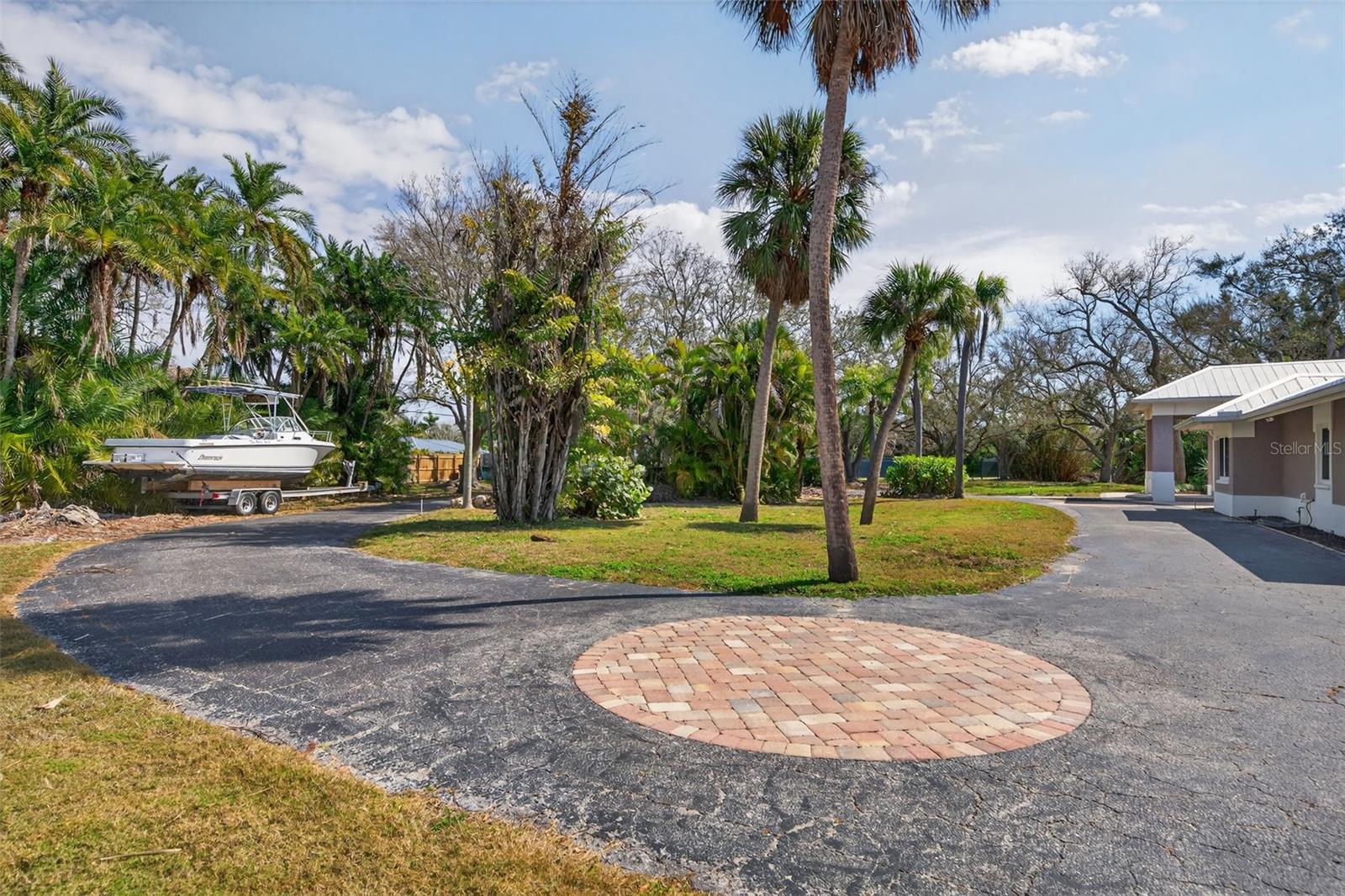 7108 MIDNIGHT PASS RD