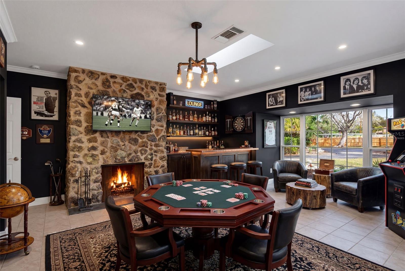 7108 MIDNIGHT PASS RD