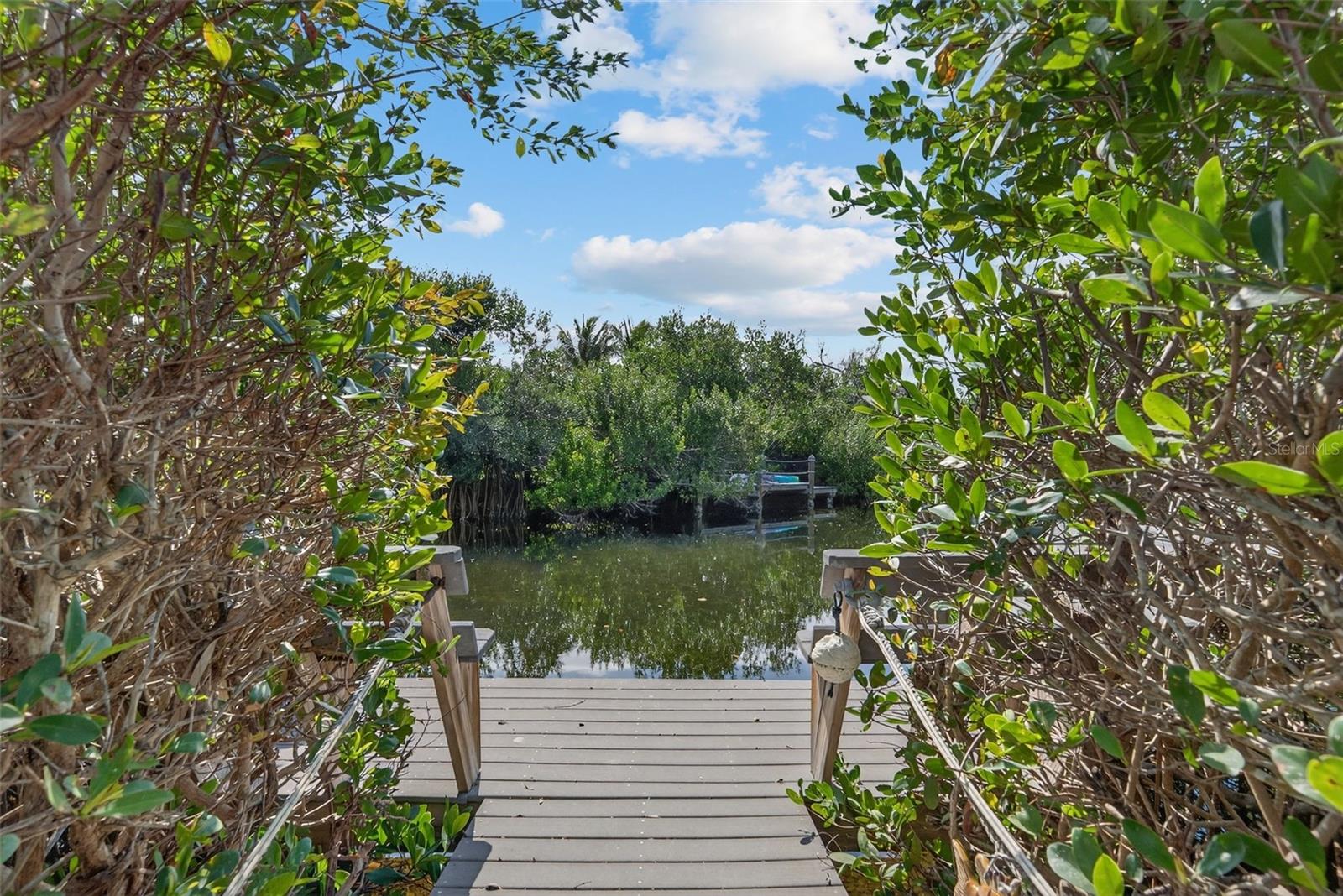 7108 MIDNIGHT PASS RD