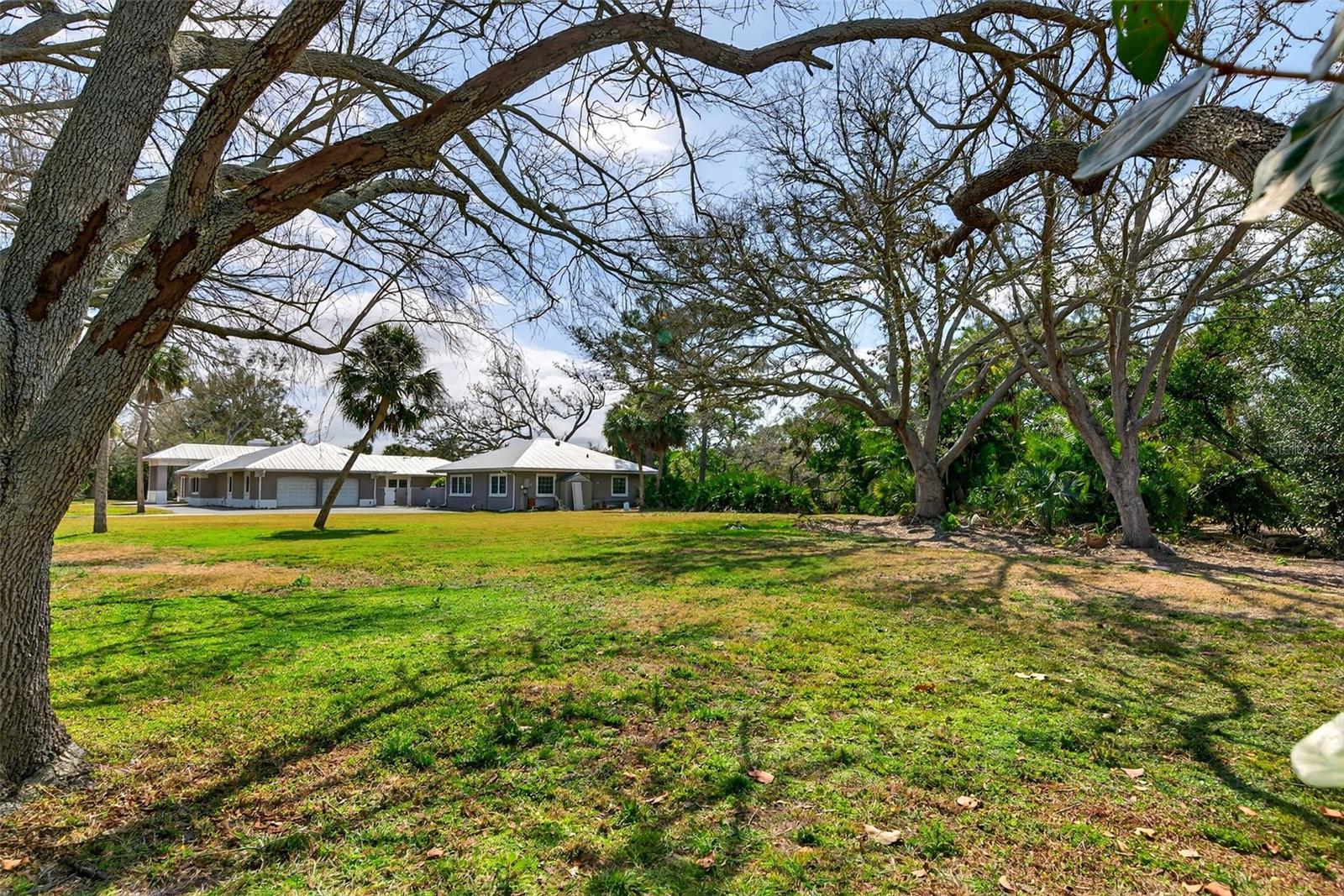 7108 MIDNIGHT PASS RD
