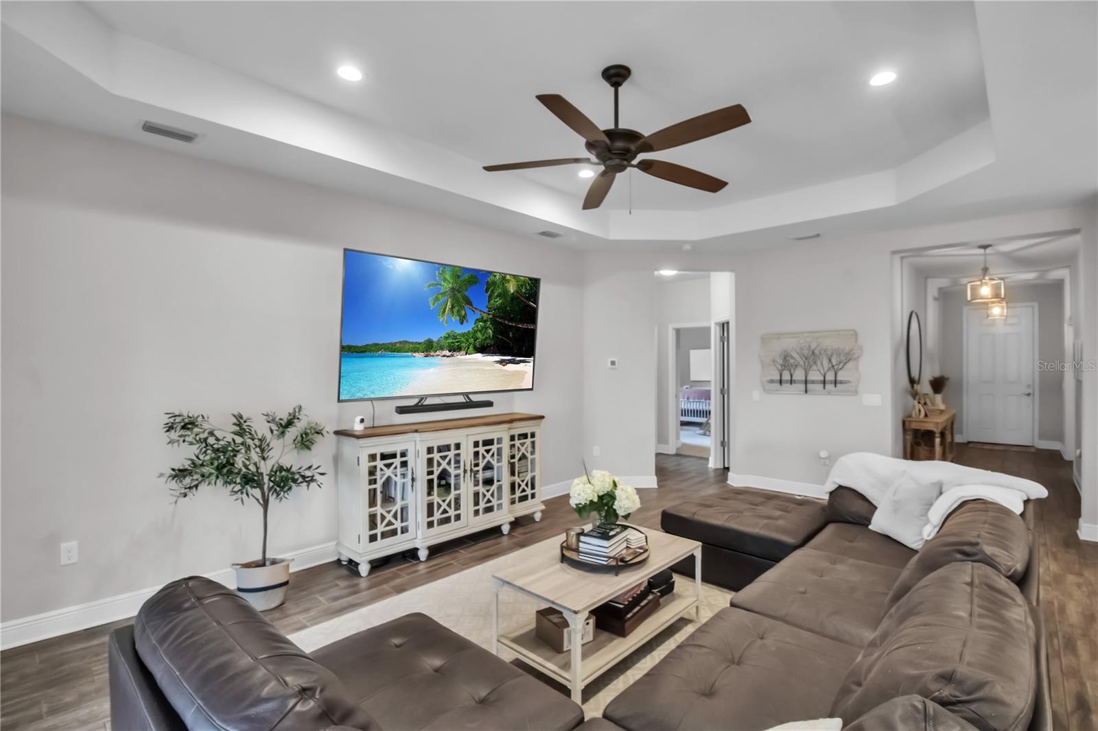 7798 RIDGELAKE CIR