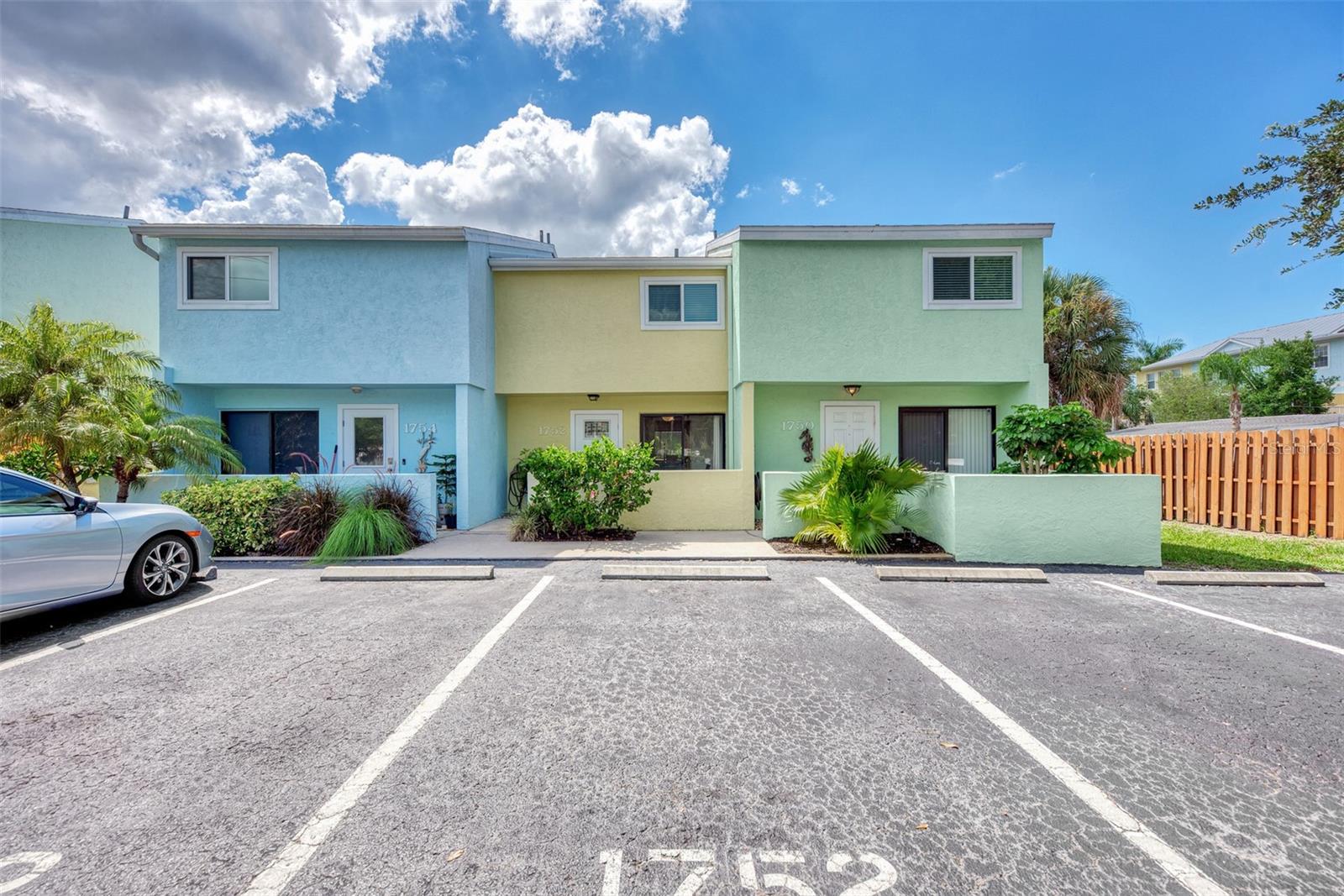 1752 STICKNEY POINT RD #102