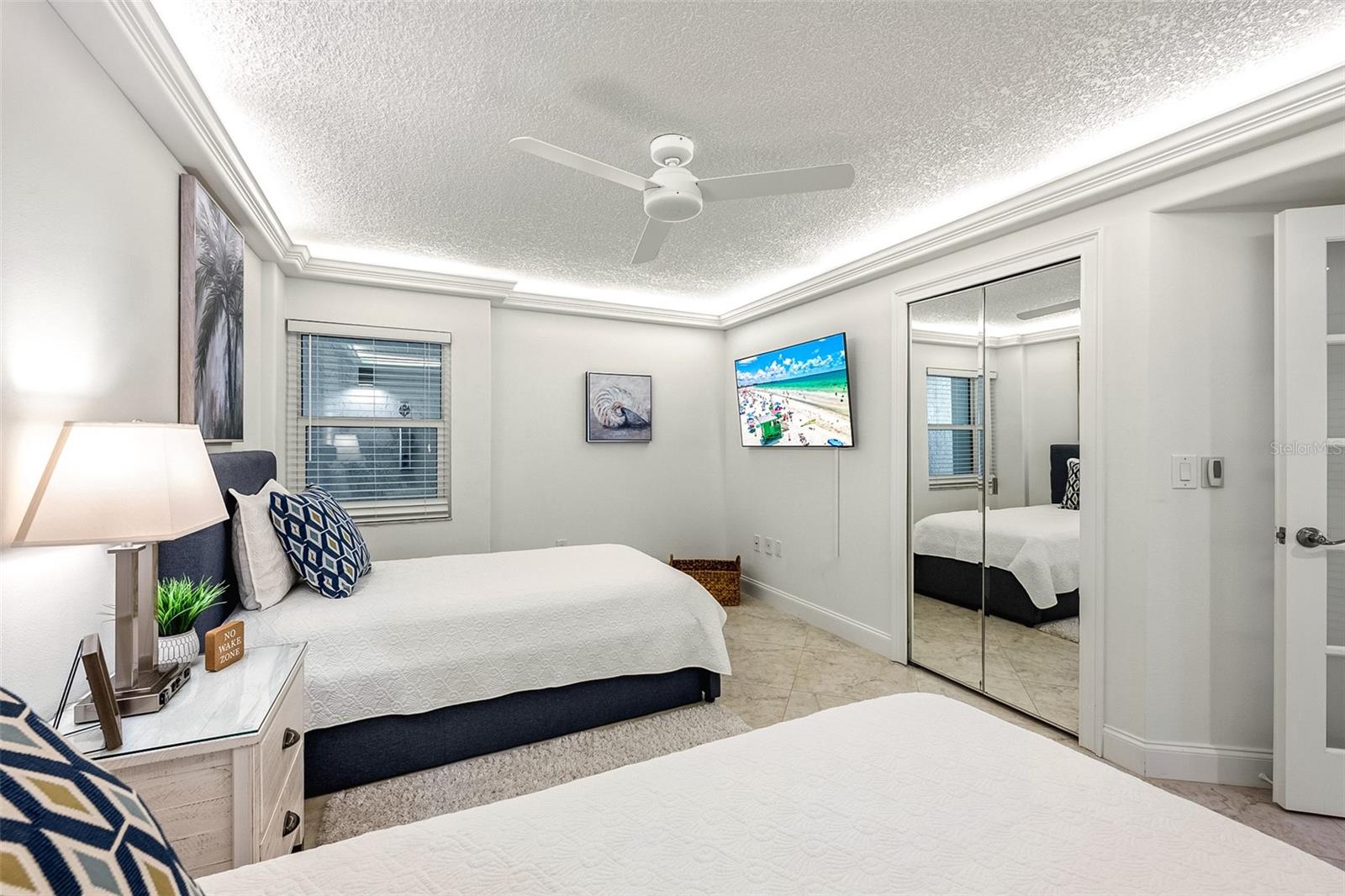 20 WHISPERING SANDS DR #1102