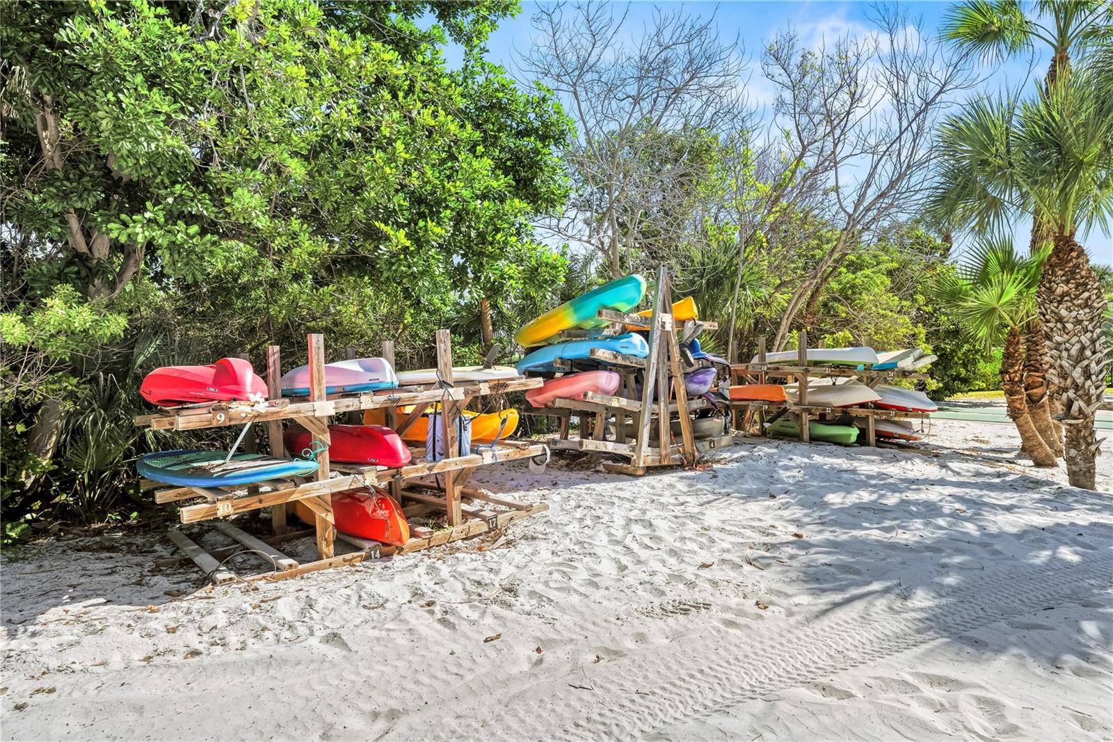 20 WHISPERING SANDS DR #1102