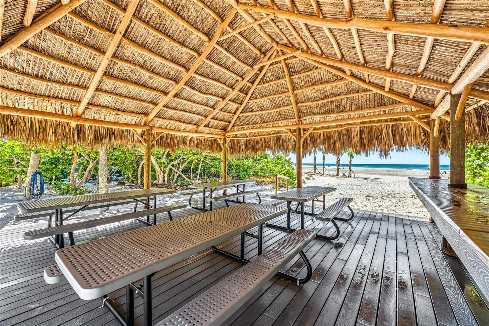 20 WHISPERING SANDS DR #1102