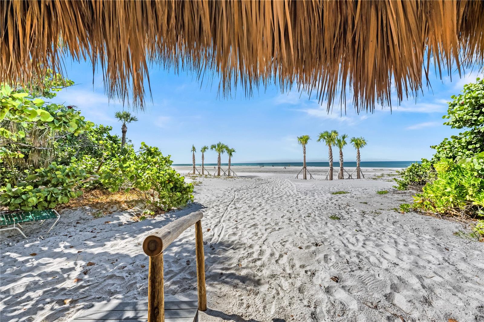 20 WHISPERING SANDS DR #1102