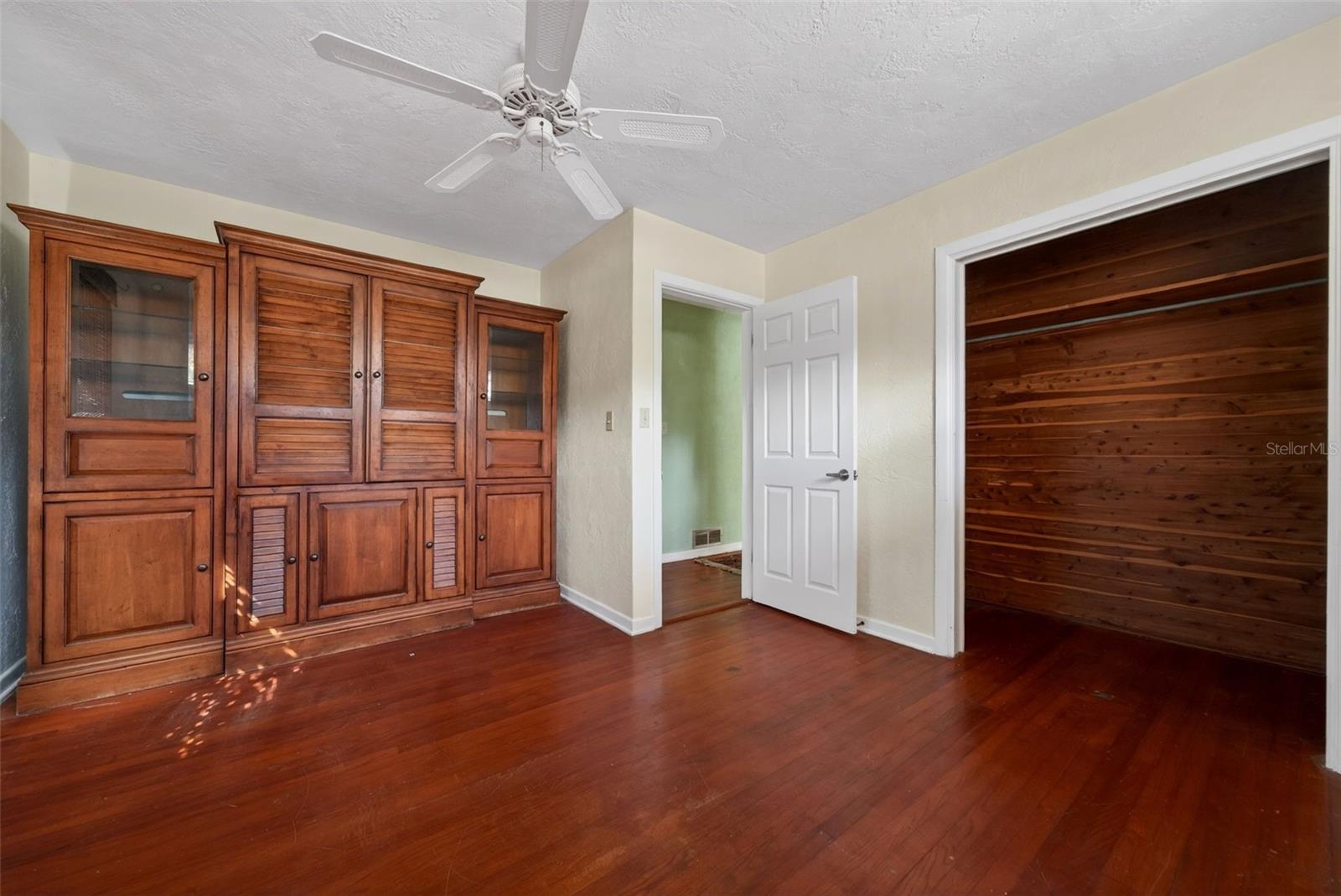 6338 BEECHWOOD AVE