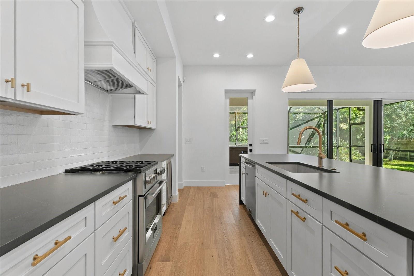 2135 DATURA ST
