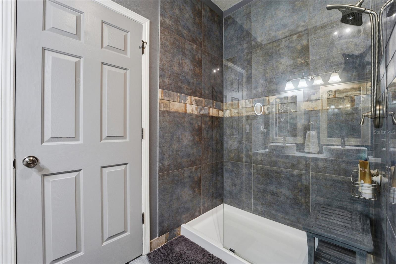 3758 PARKRIDGE CIR #24-201