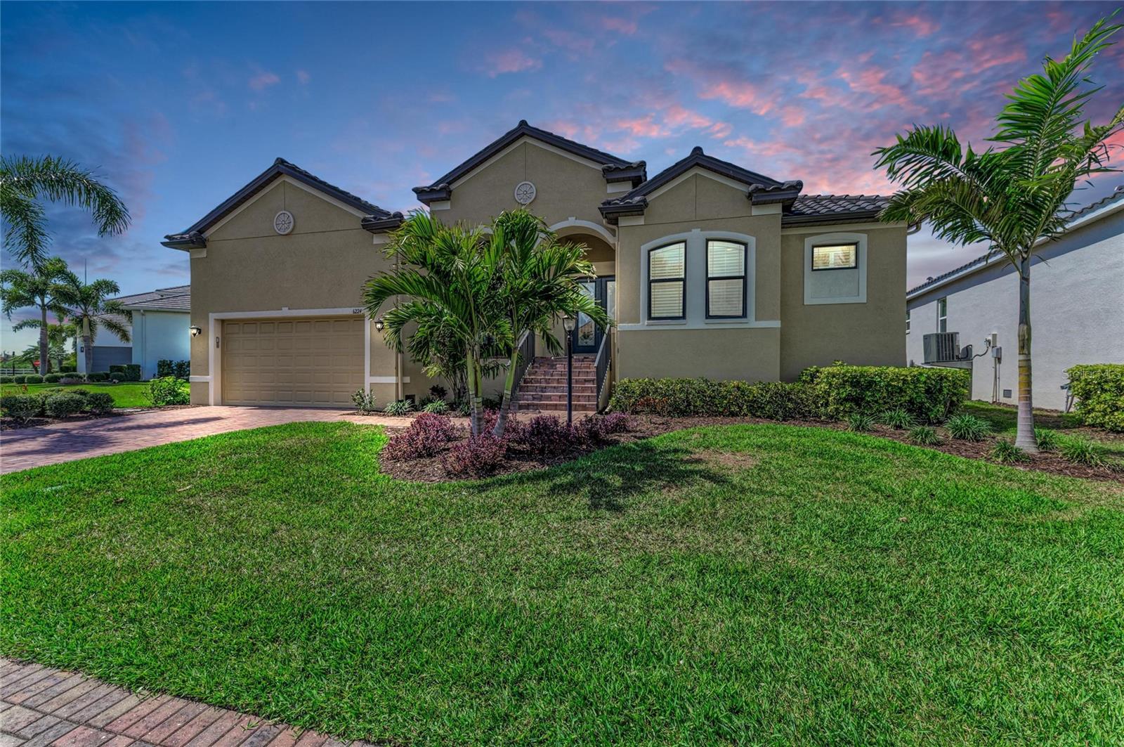 6224 SIGNATURE POINTE LN