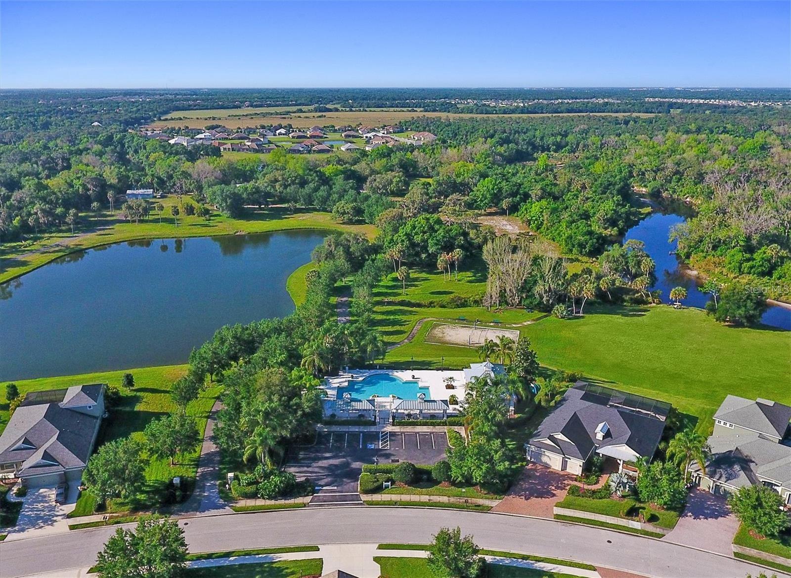 1316 THORNBURY DR