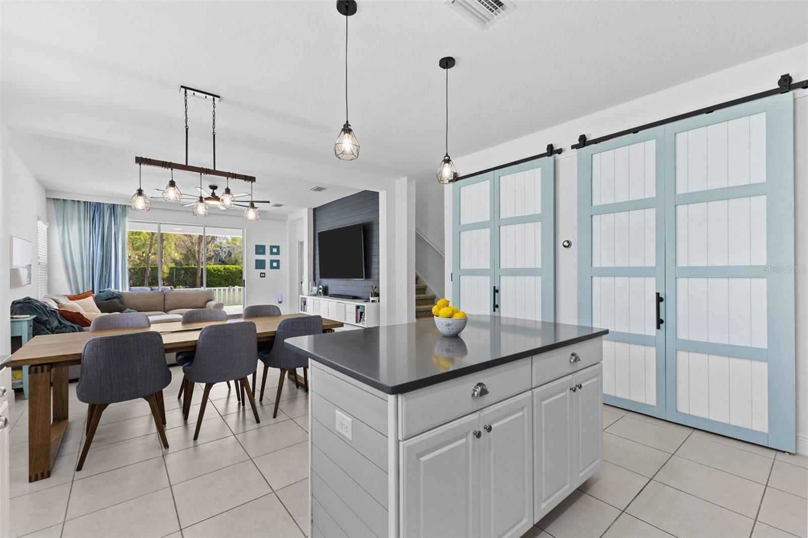 1316 THORNBURY DR
