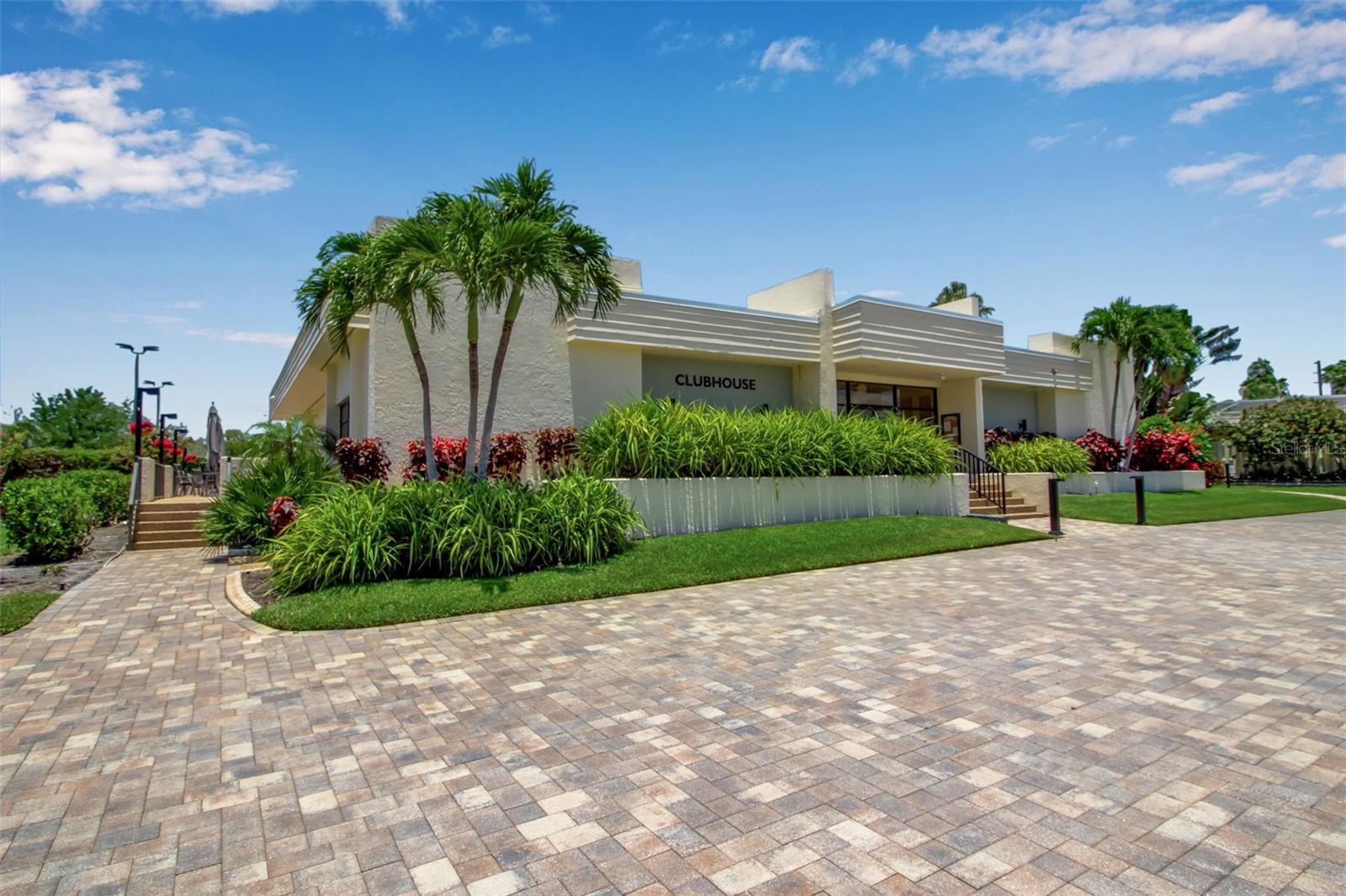 5740 MIDNIGHT PASS RD #403