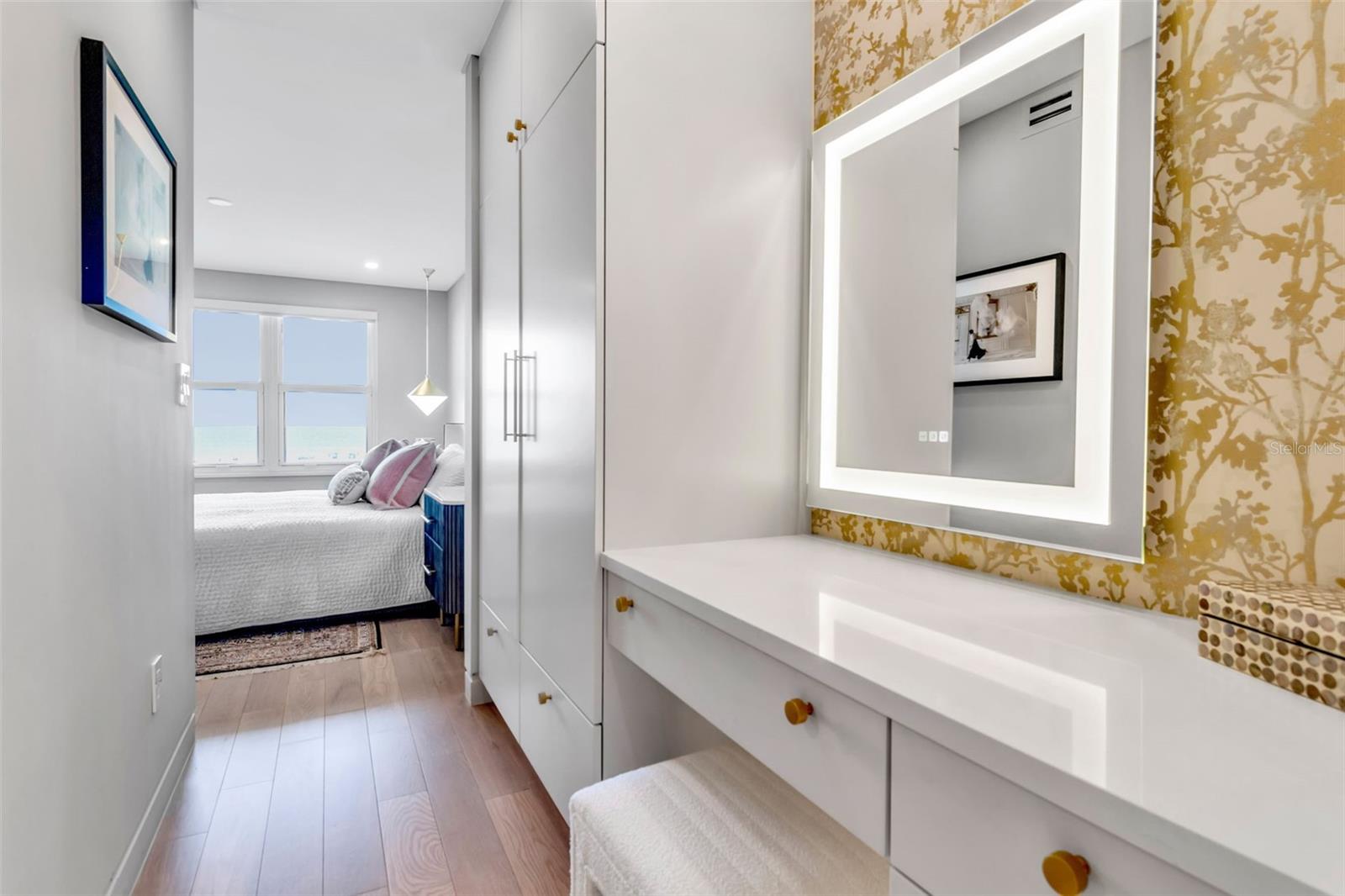 5740 MIDNIGHT PASS RD #403