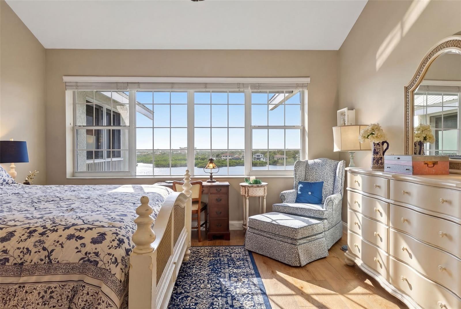 1280 DOLPHIN BAY WAY #503