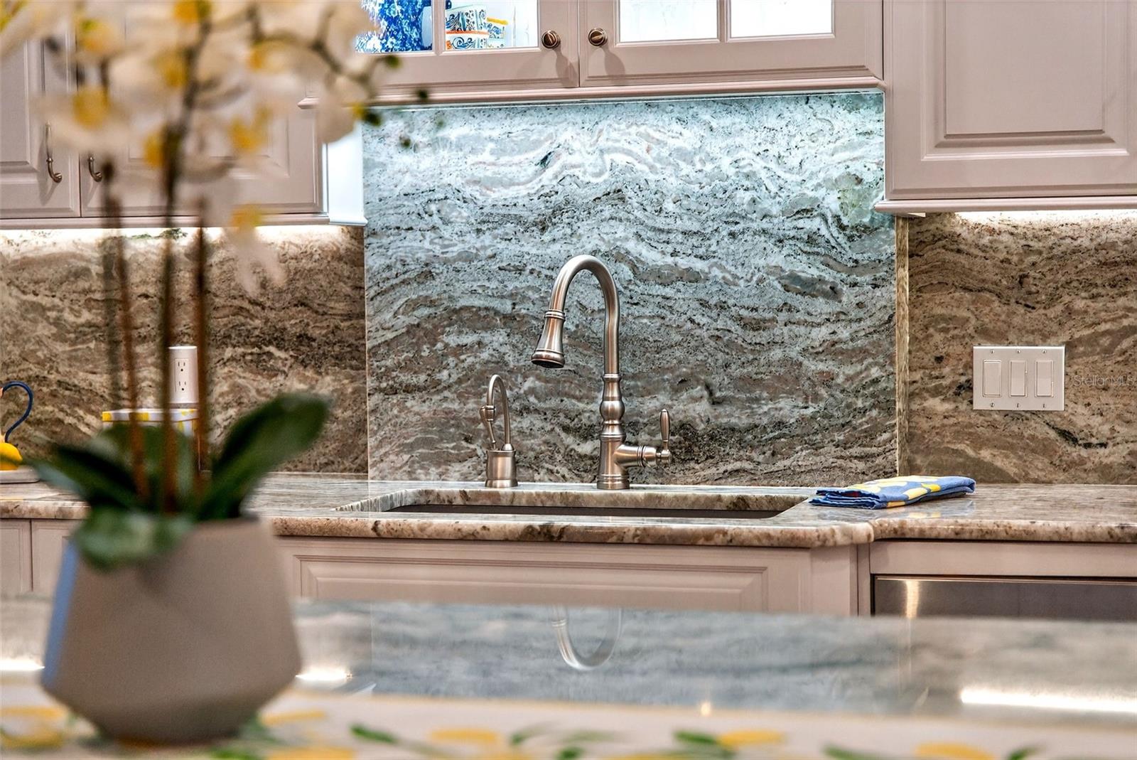 1280 DOLPHIN BAY WAY #503