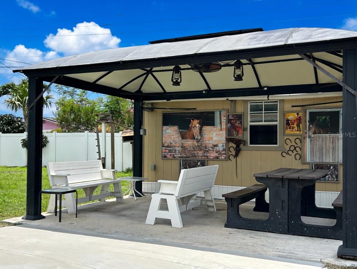 1770 PALM DR