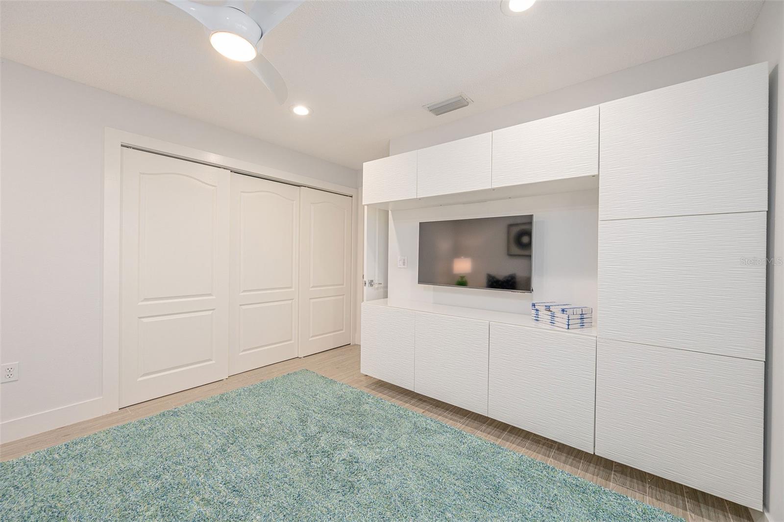 4450 DEER CREEK BLVD