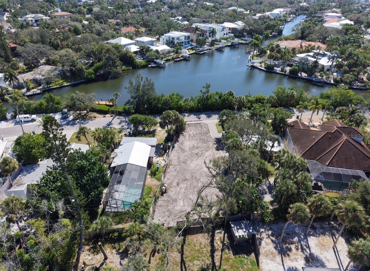 671 AVENIDA DEL NORTE