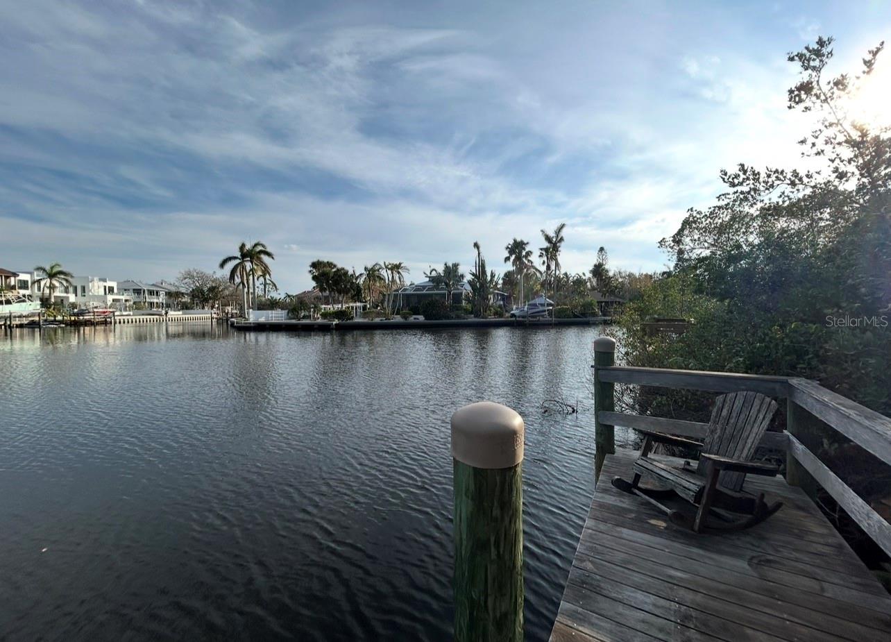 671 AVENIDA DEL NORTE