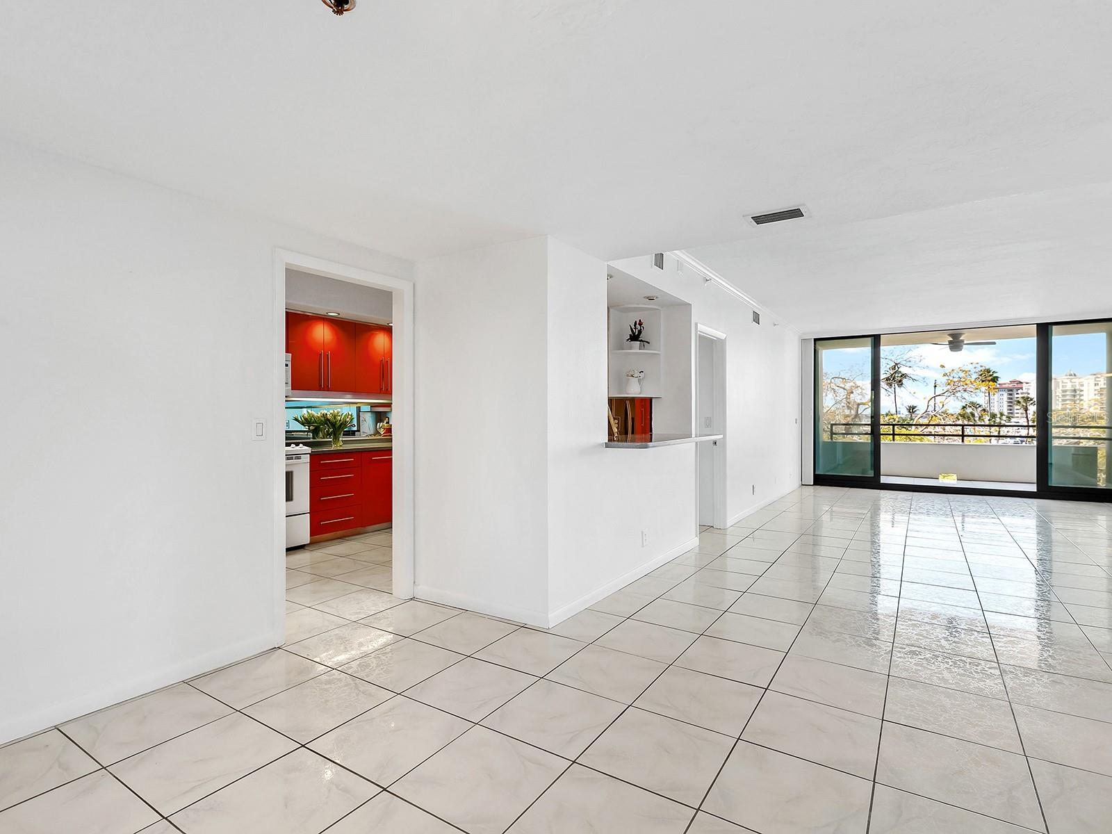 1255 N GULFSTREAM AVE #205