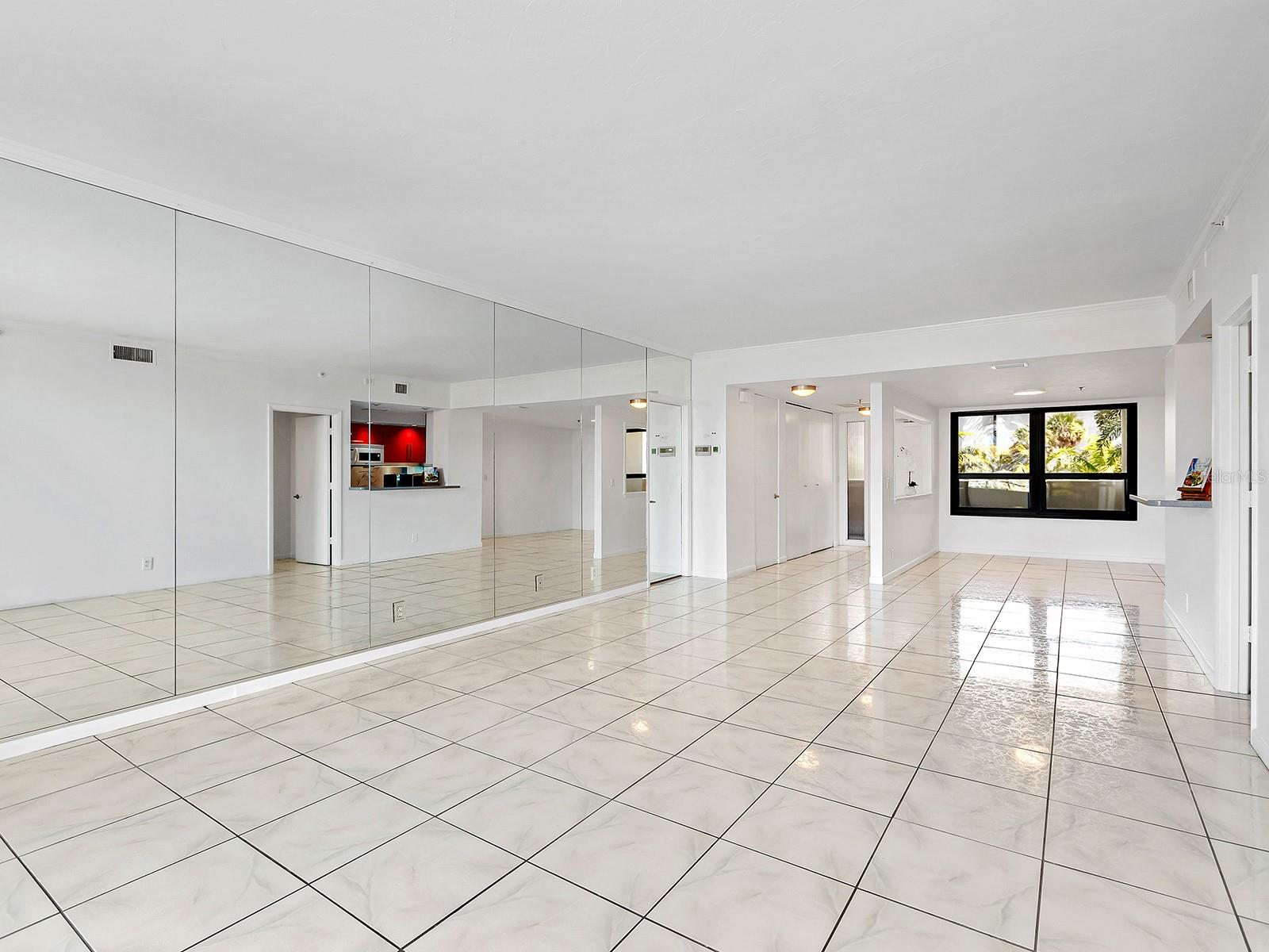 1255 N GULFSTREAM AVE #205