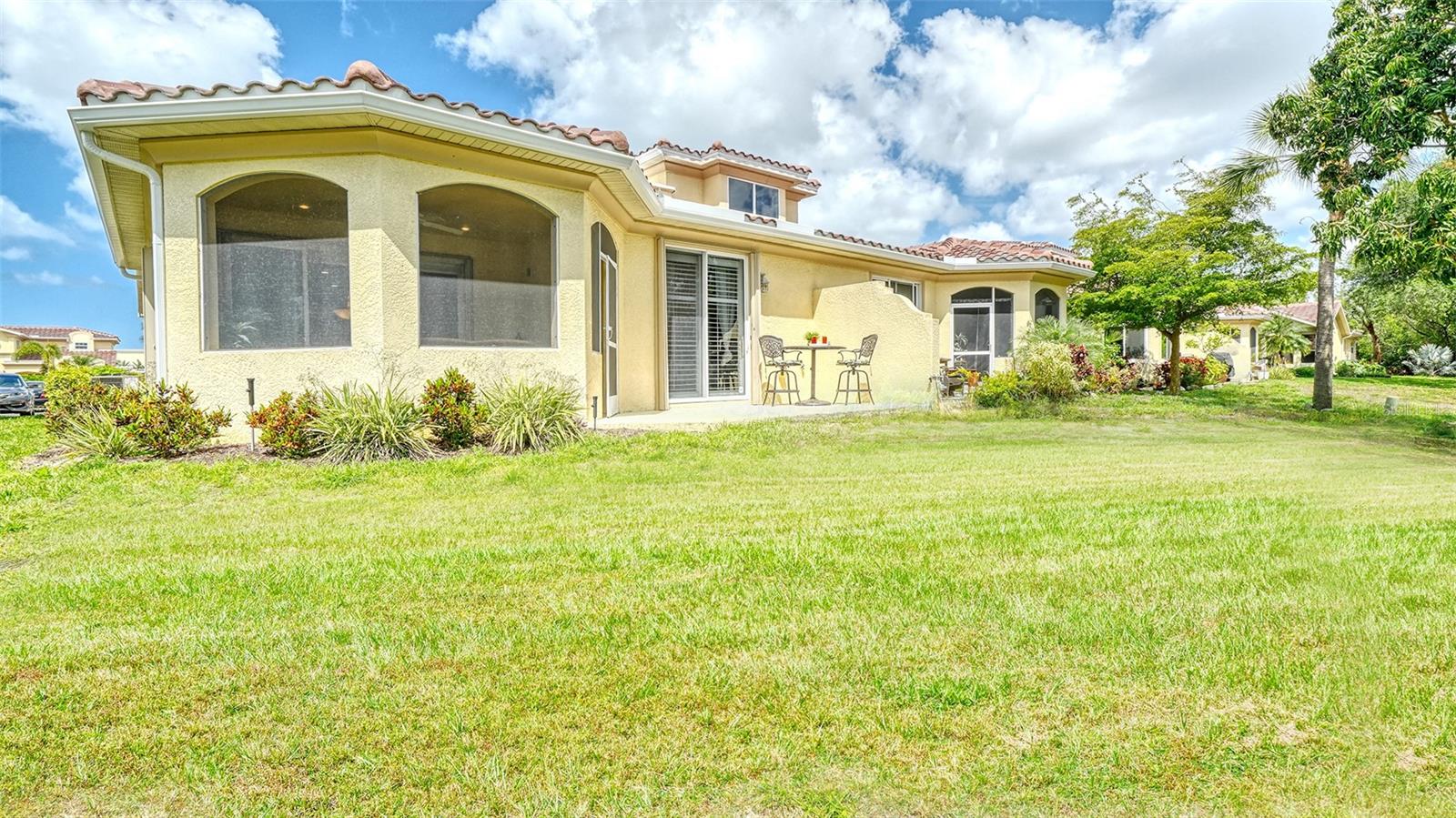 1116 BEACHCOMBER CT #3