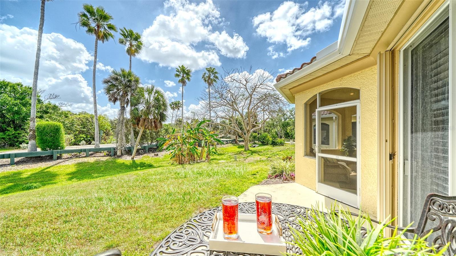 1116 BEACHCOMBER CT #3