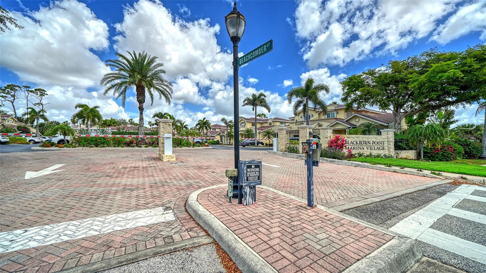 1116 BEACHCOMBER CT #3