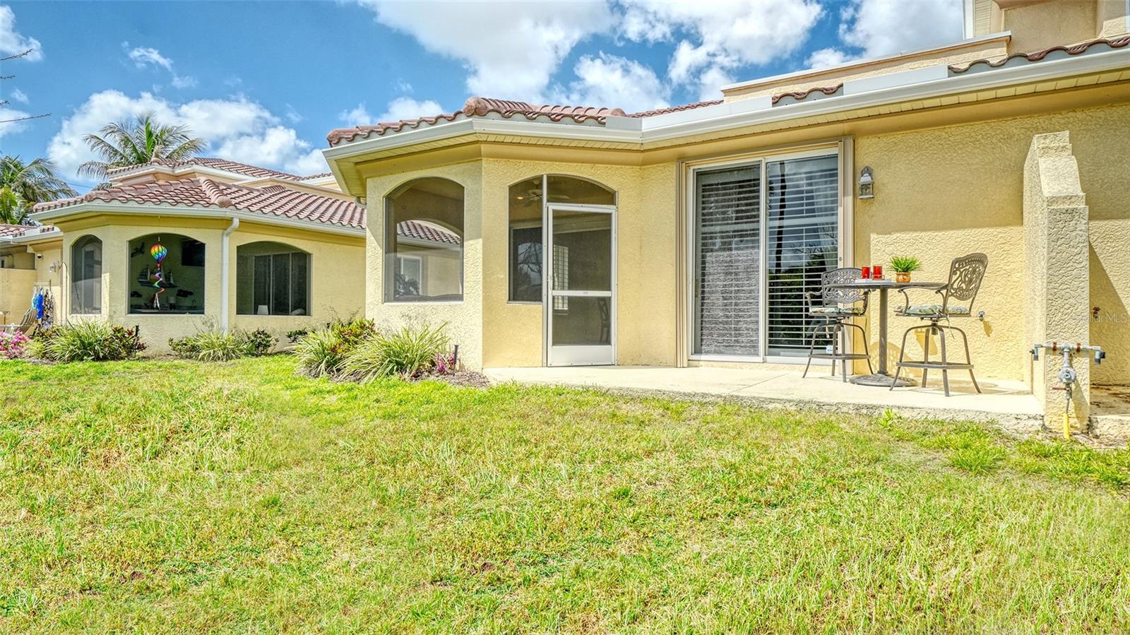 1116 BEACHCOMBER CT #3