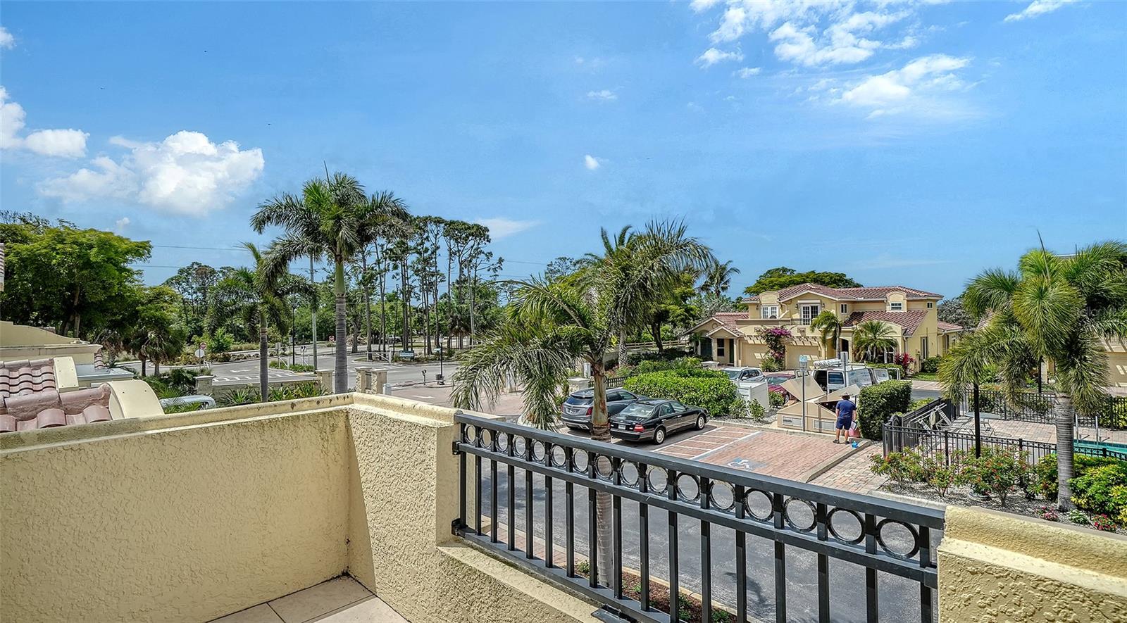 1116 BEACHCOMBER CT #3