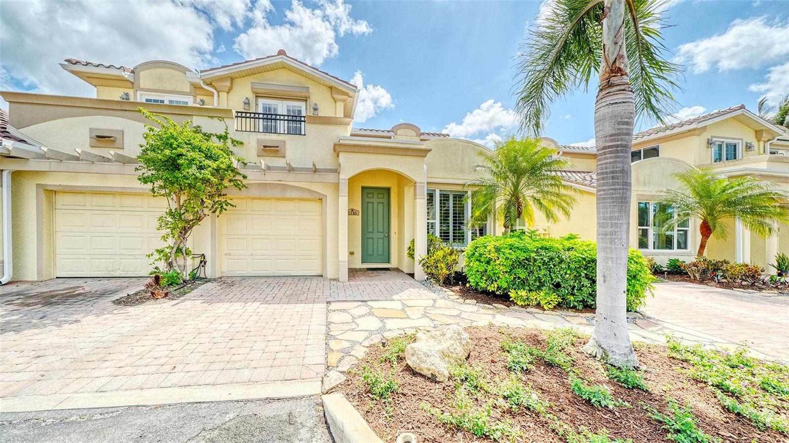 1116 BEACHCOMBER CT #3