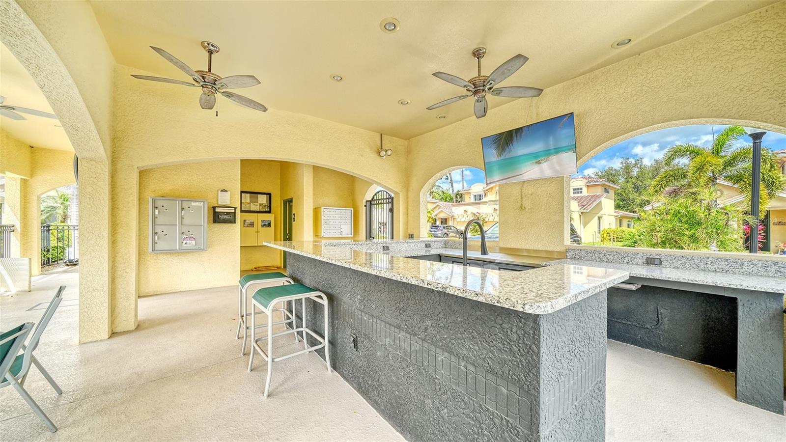 1116 BEACHCOMBER CT #3