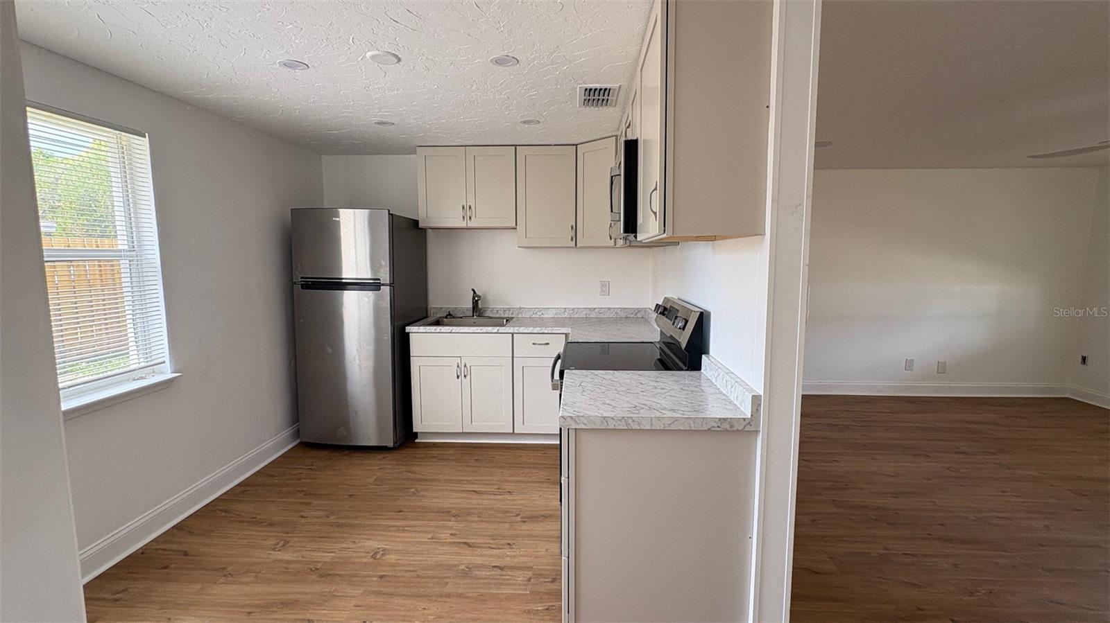 3806 ASBURY PL