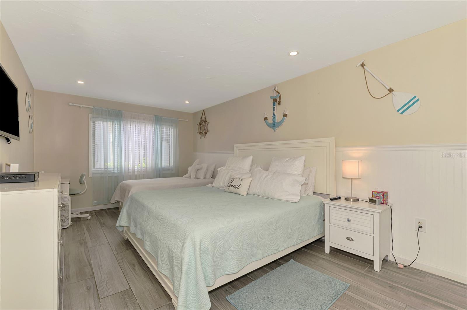 1612 STICKNEY POINT RD #1612-1