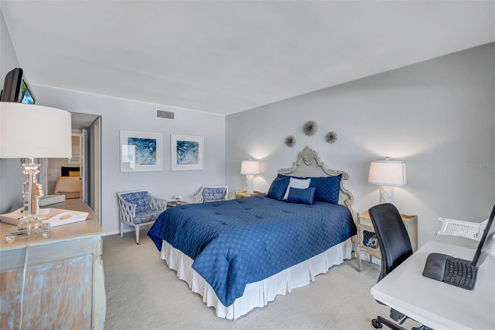 6140 MIDNIGHT PASS RD #603