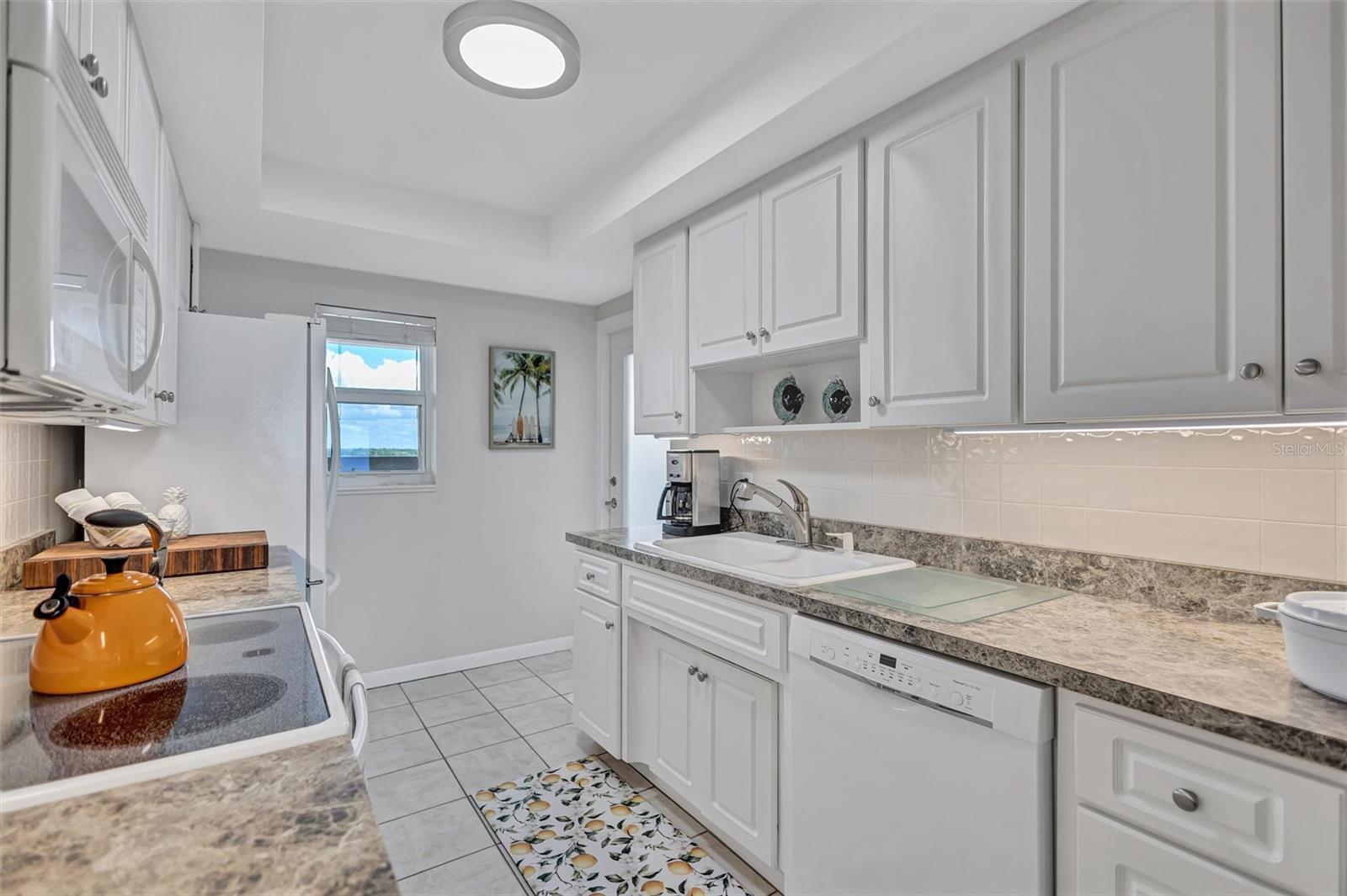 6140 MIDNIGHT PASS RD #603