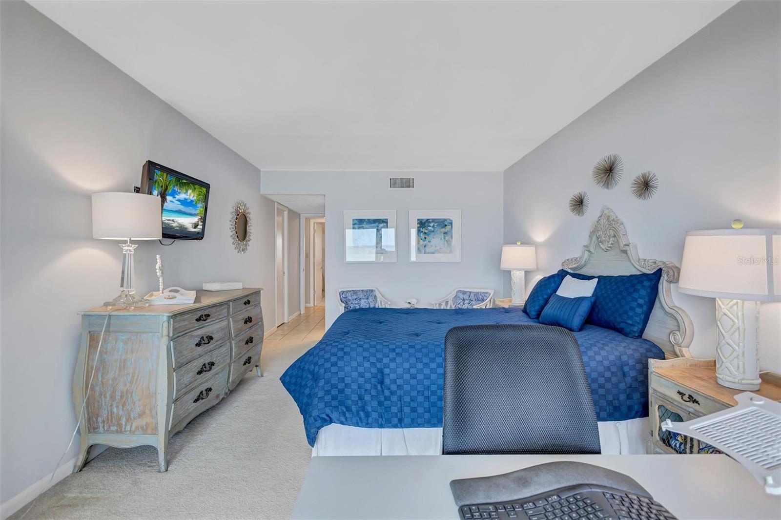 6140 MIDNIGHT PASS RD #603