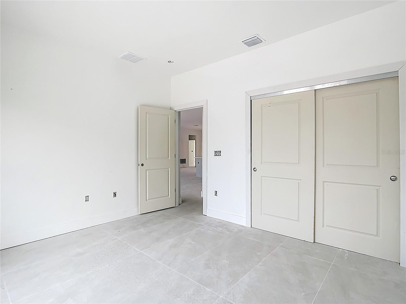 7731 PINEDALE DR
