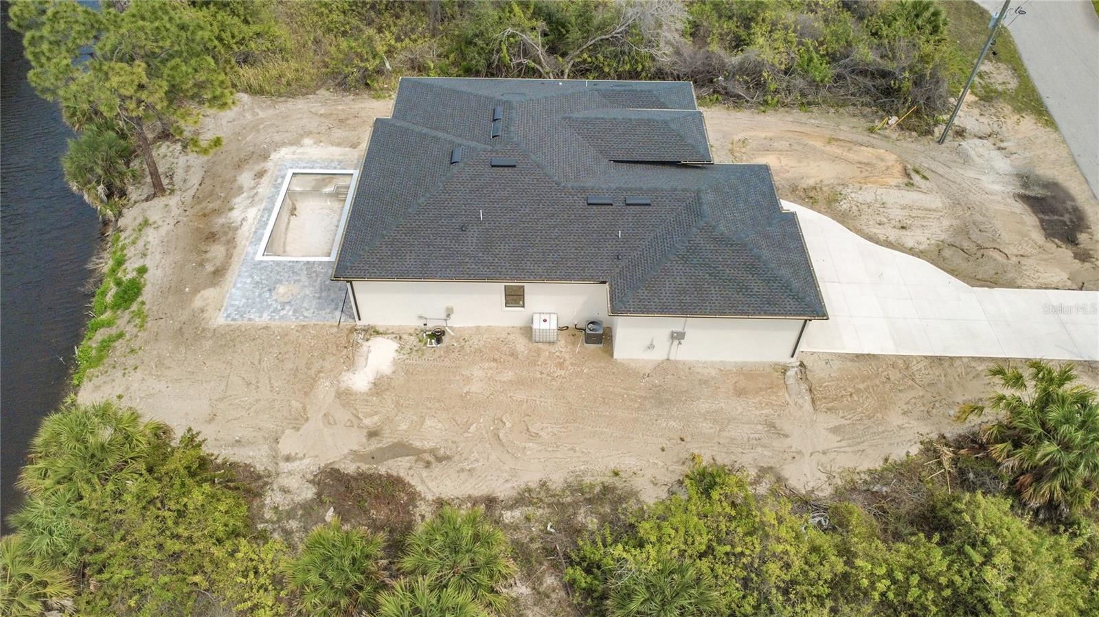 7731 PINEDALE DR