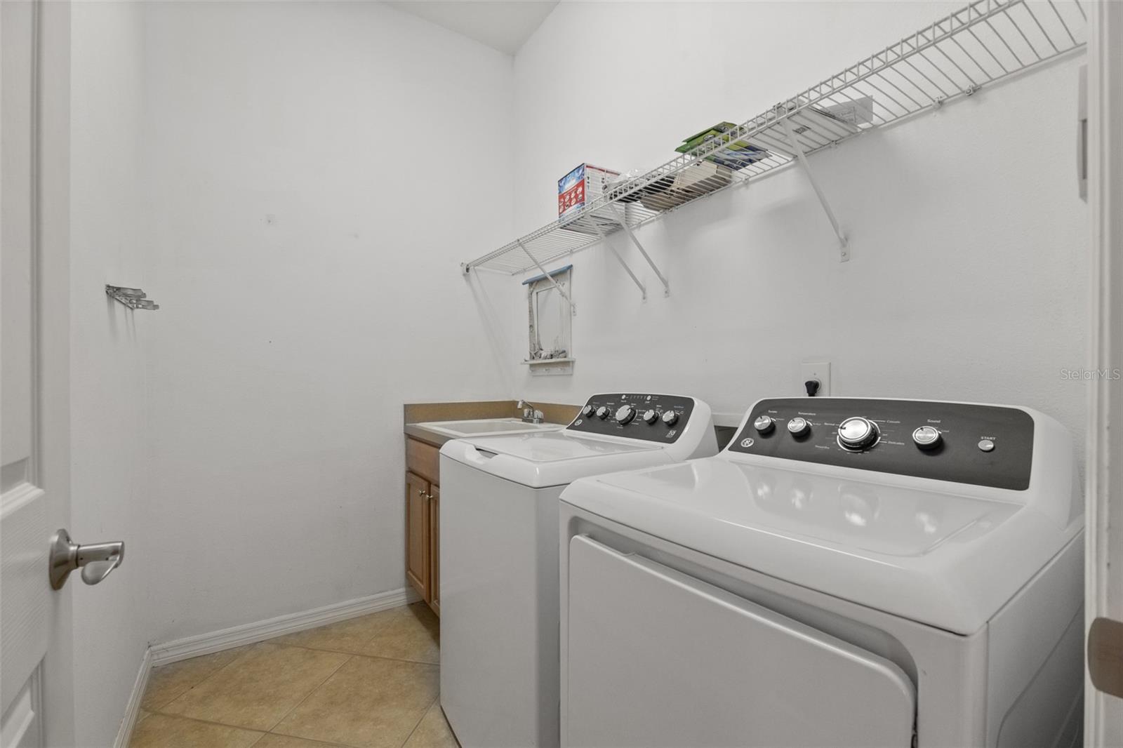 12150 MAPLE RIDGE DR